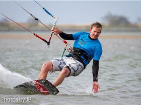 Adrenalin Naish Demo