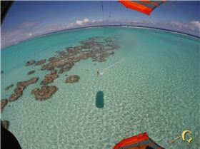 One Foot - Honeymoon islands DW