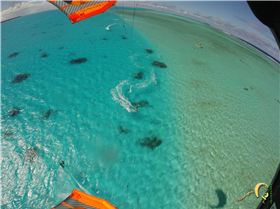 One Foot - Honeymoon islands DW