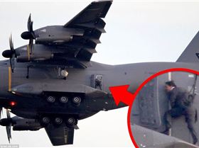 Tom Cruise over Cottesloe