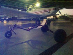 KITECAR IN AIRPORT MEXICO