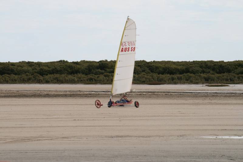 some land yachts at port gawler today sunday 6th April 2008