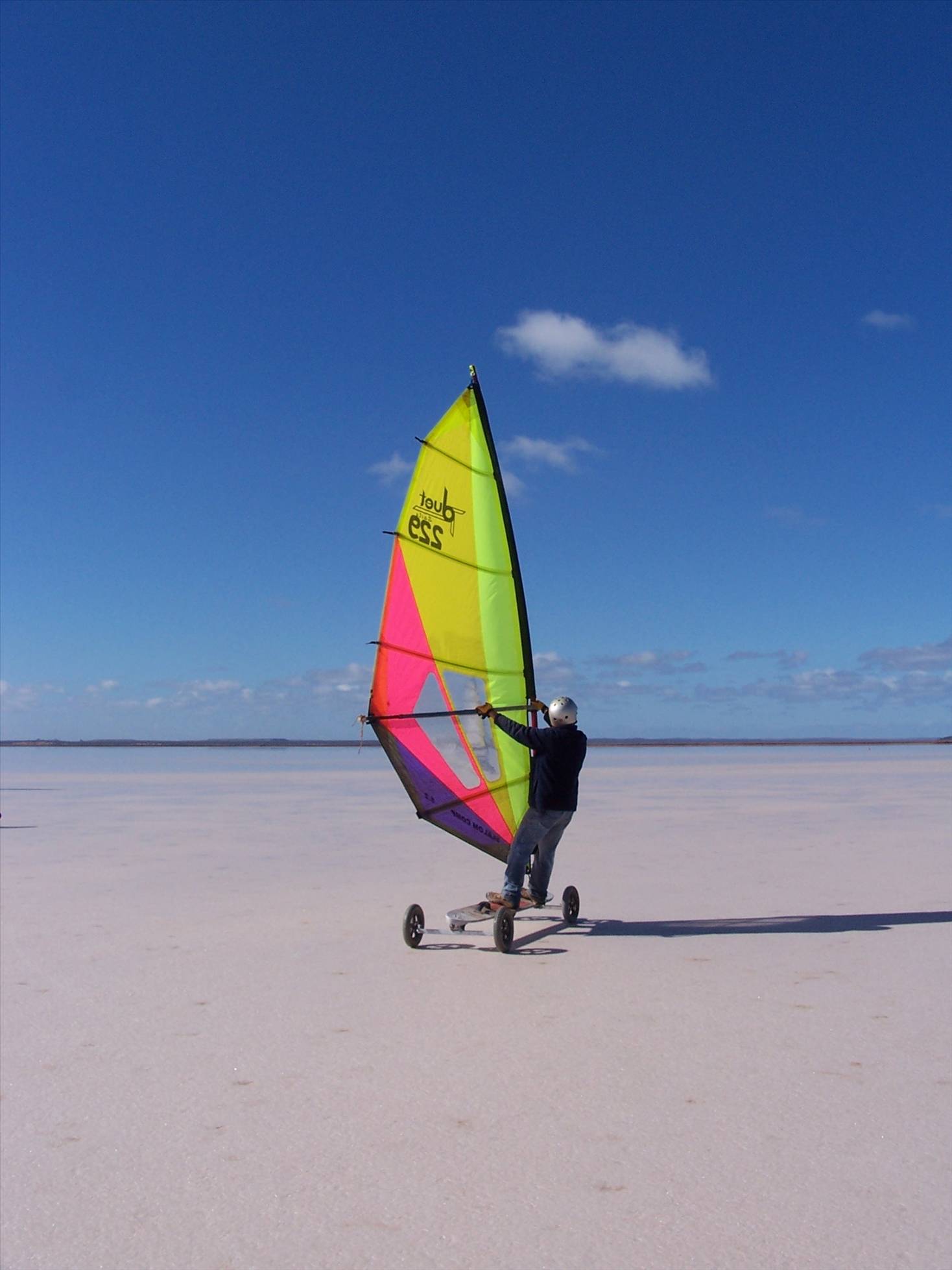 windsurfing Lake Lefroy