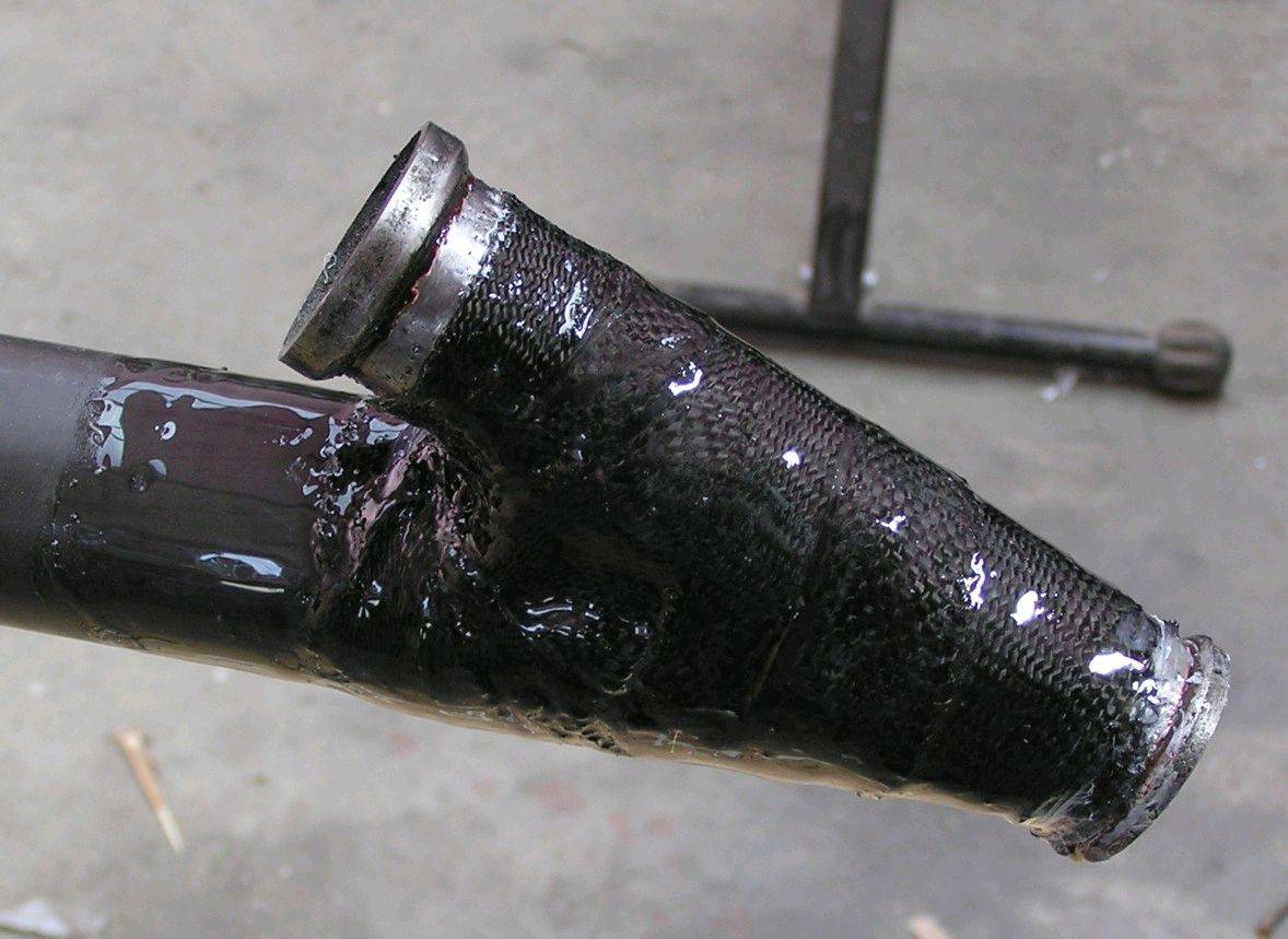 010.11.03 Schrodingers. Mast Step Glassing.03