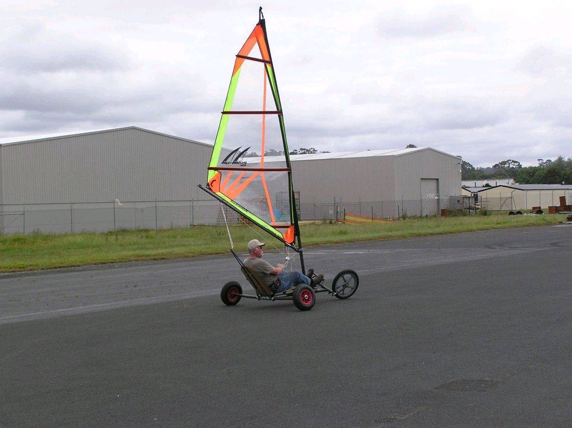 010.12.05 Launching the Cat.01