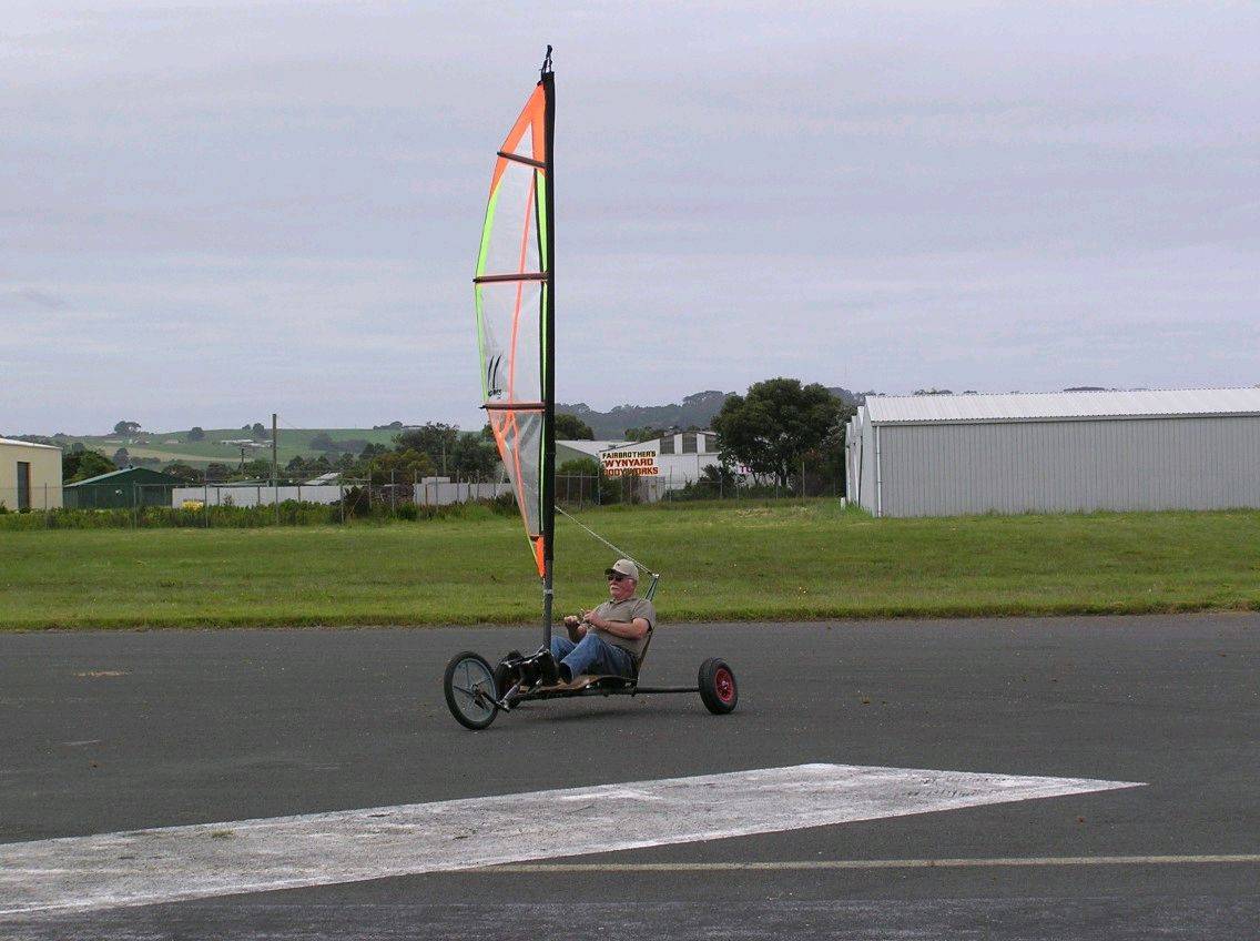 010.12.05 Launching the Cat.03