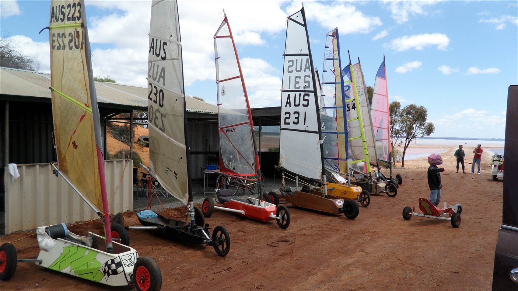 mini yachts 2011
