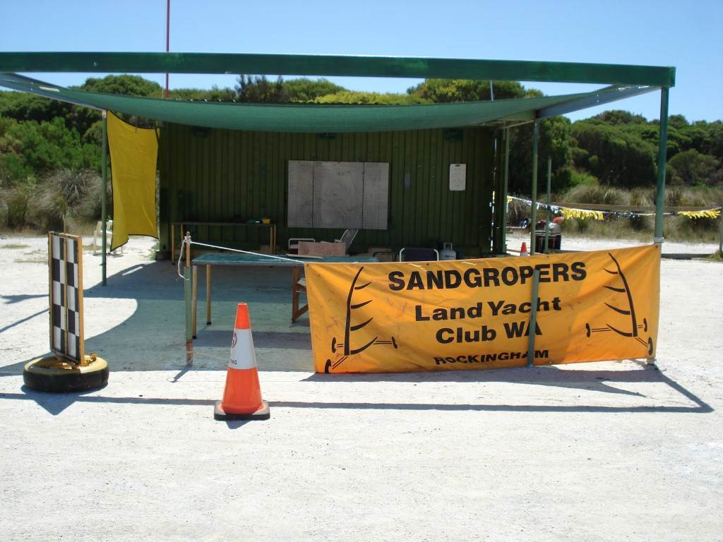 gone sailin' (Medium)