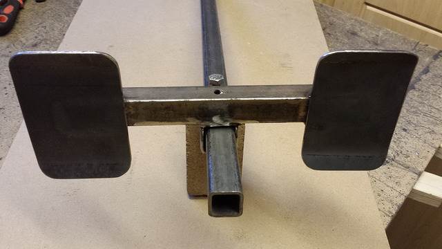foot plates on sliding bracket