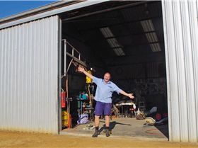 large Chook jpg 80f540c06ef21f781ab151aeb8d81e29