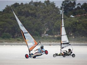 Chook overtaking blokart 3