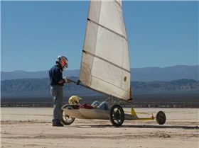 Landsailing, pampa del leoncito, argentina 