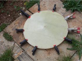 Attaching tyre well to rim