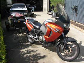 '99 Honda Varadero as tow vehicle for Blokart trailer