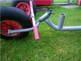 Simple front end, mast foot and steering - all in one.