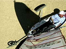 British yott mast to photo