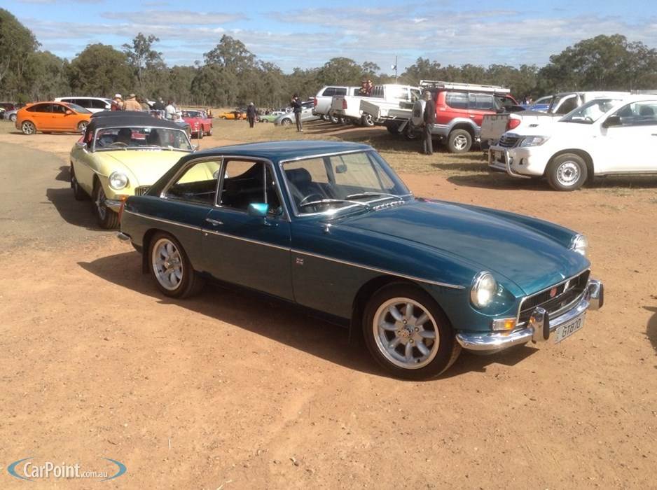 MG B GT