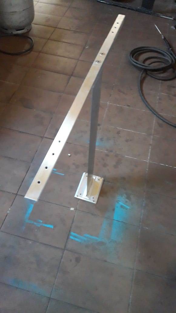 Mast and fuselage assembled