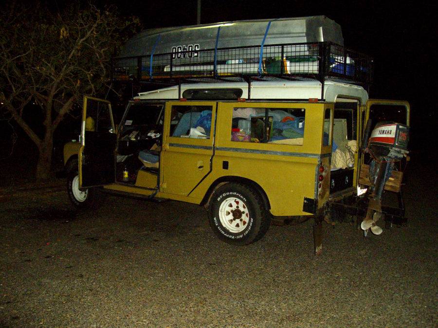 Fueling up and leaving for Pardoo - Port Headland