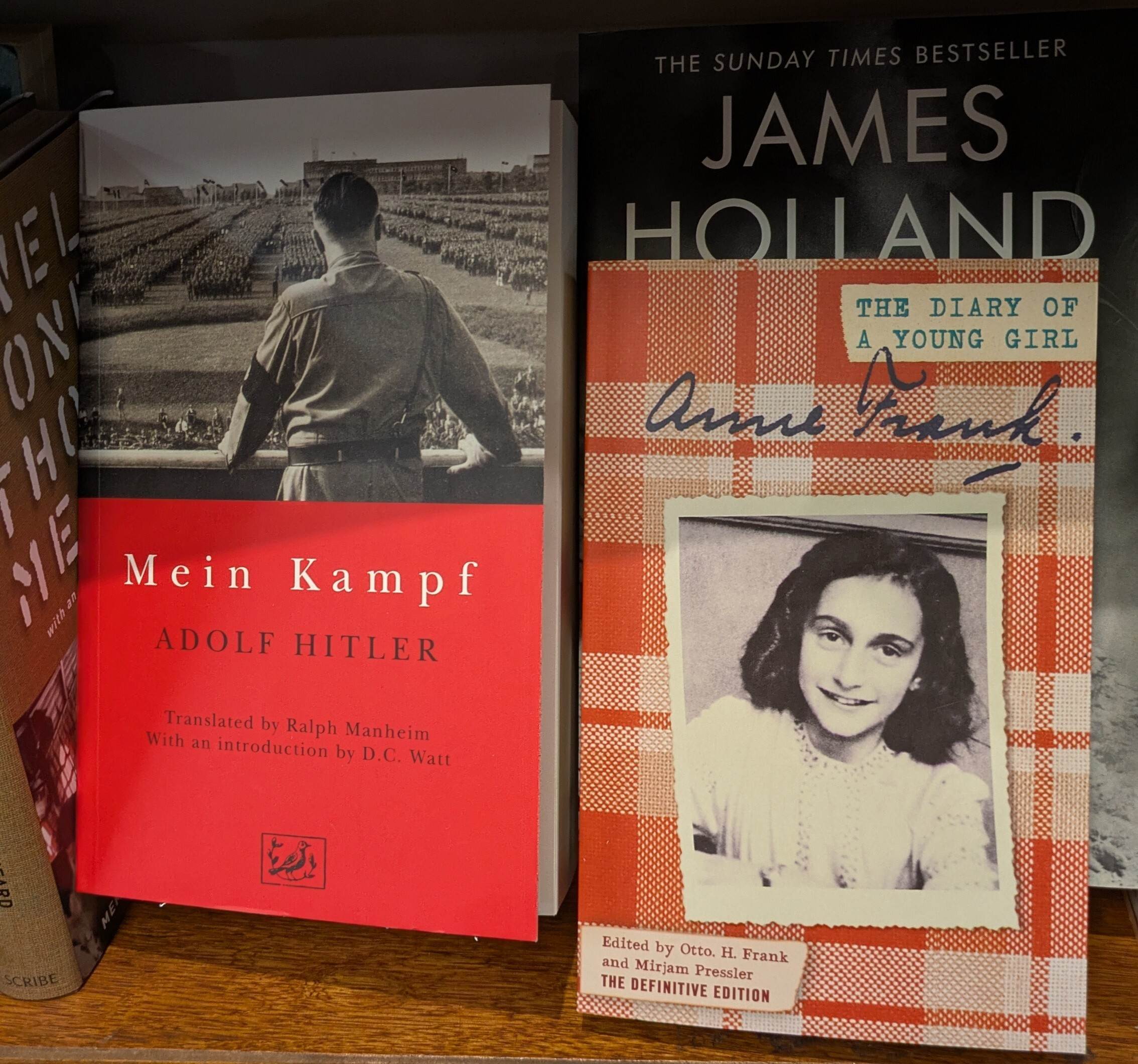 PXL20250208042916034.RAW-01.COVER