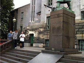 596f6511e4444 NwOzD  605