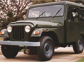 DJ5 AMC JEEP