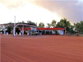 Fueling up at Pardoo.