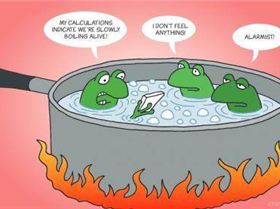 CrankyCartoon-BoilingFrogs-ENmed