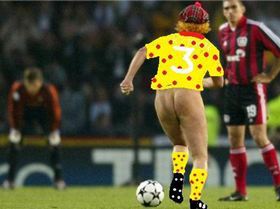 i find the caption comp picks funny especially the yellow pokerdots