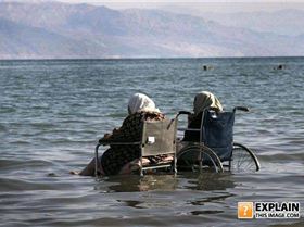 thelma and louise = eastern bloc style