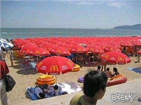 day-at-the-beach-in-korea