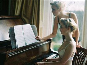 Young Piano ladies
