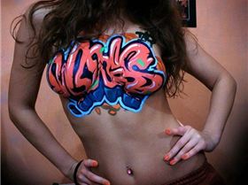 Graffiti Tits by pepzino