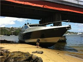 Spit Bridge Stink Boat
