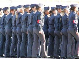 B0OYCAXGK8 ondertussen-in-rusland-32