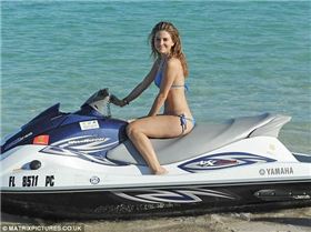 article-2080636-0F4DDEE300000578-119 634x475