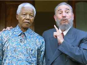 o-NELSON-MANDELA-FIDEL-CASTRO-facebook