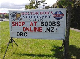 Doctor Bobs Vetinary Sign