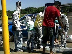 article-1336779-0C65DA85000005DC-918 634x587