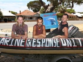 310114genprotest1 19enduf-19enduk