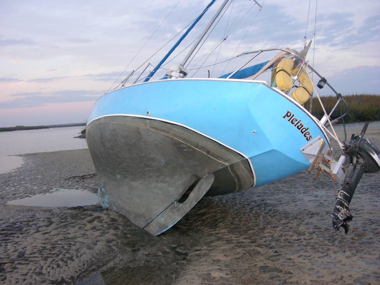 Pleiades 28.5 ft Triton