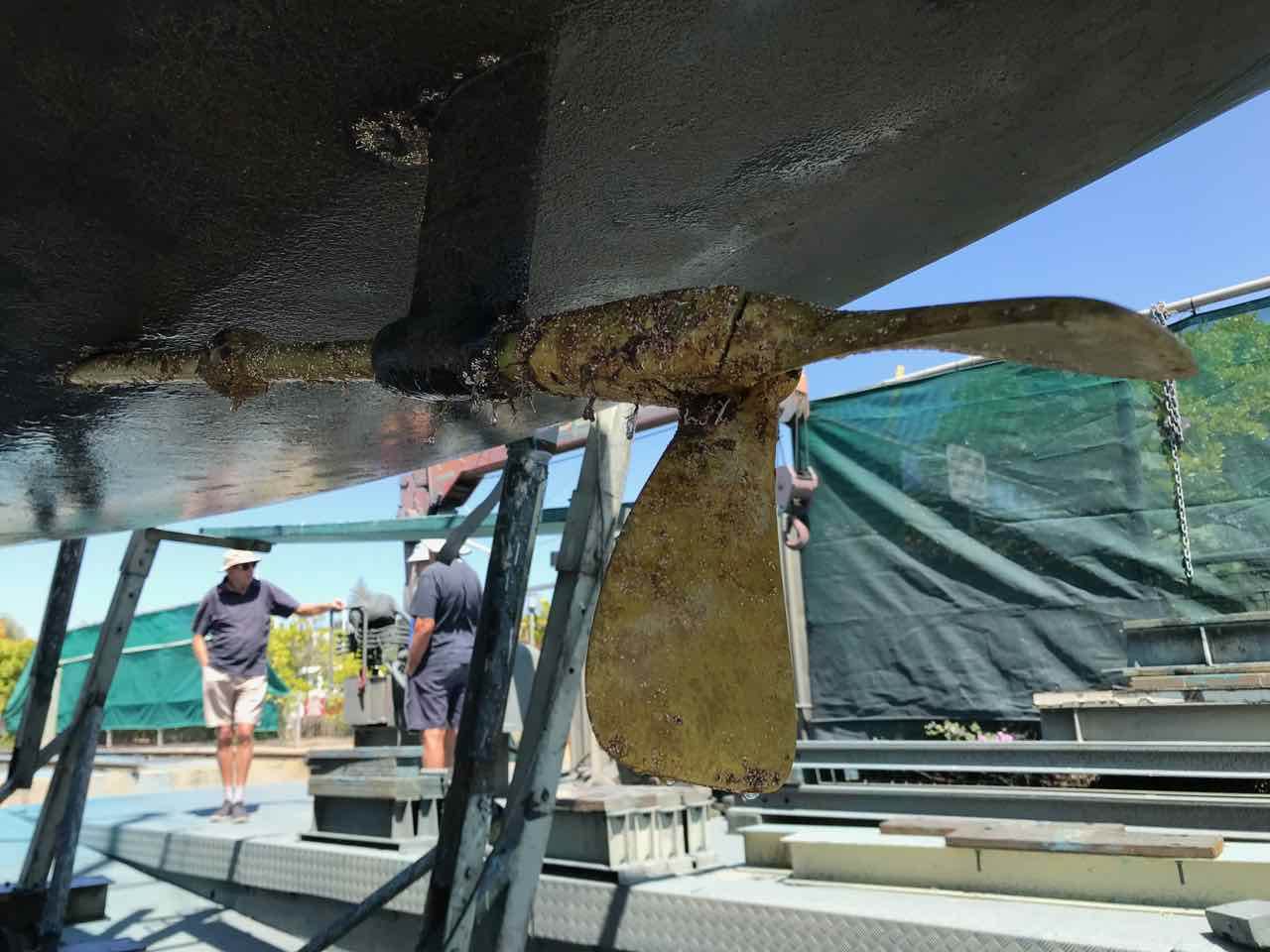 Old-style folding prop