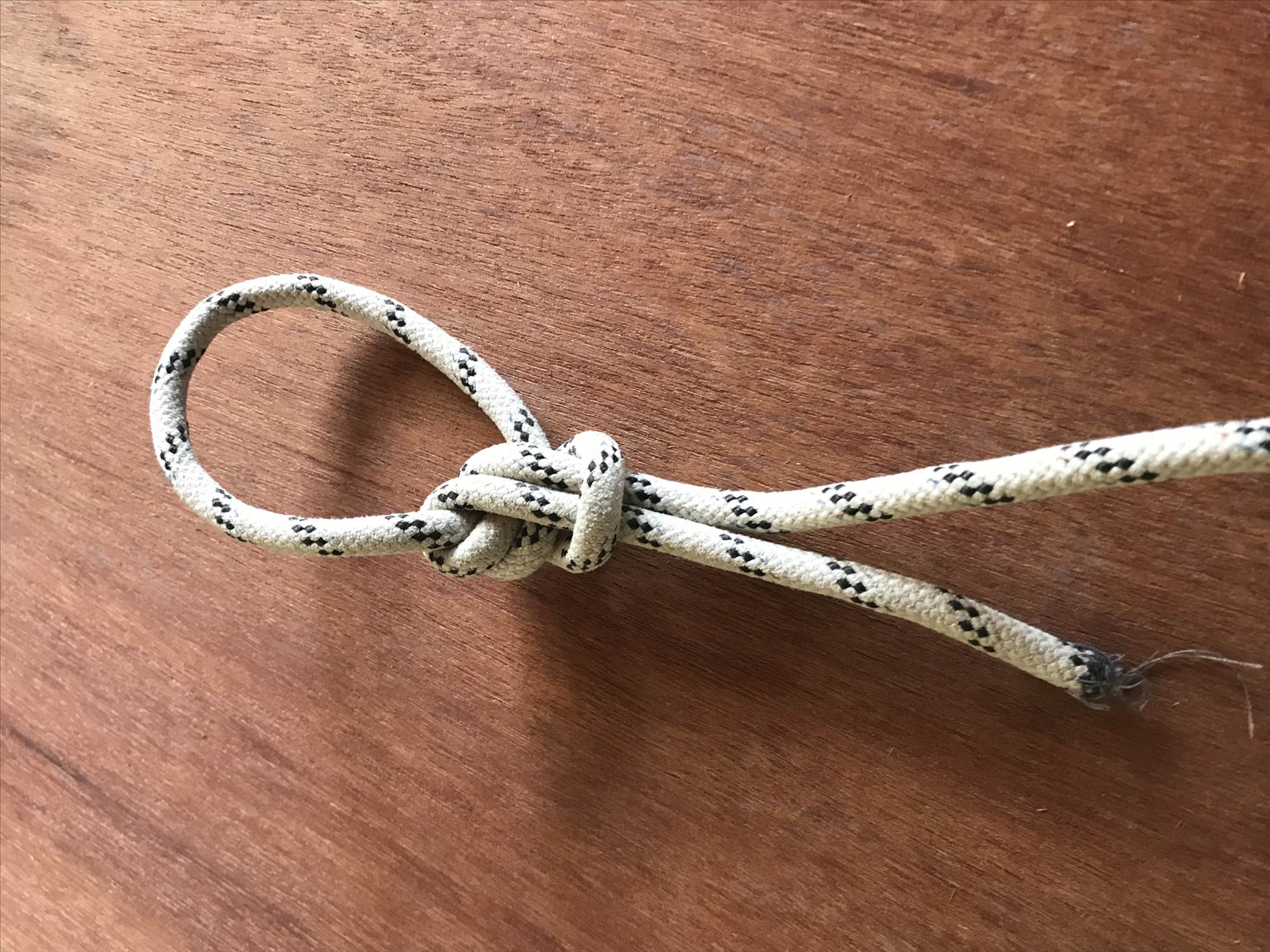 VwUxYchDT8alj10YDejxMA