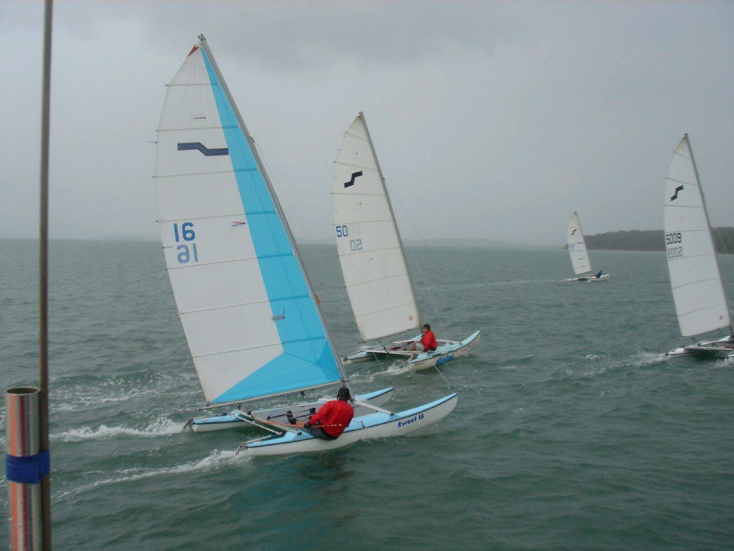 Maricat 4.3m Sailing