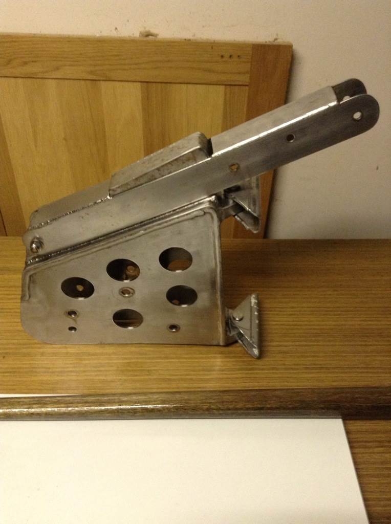 Sonata rudder stock and tiller