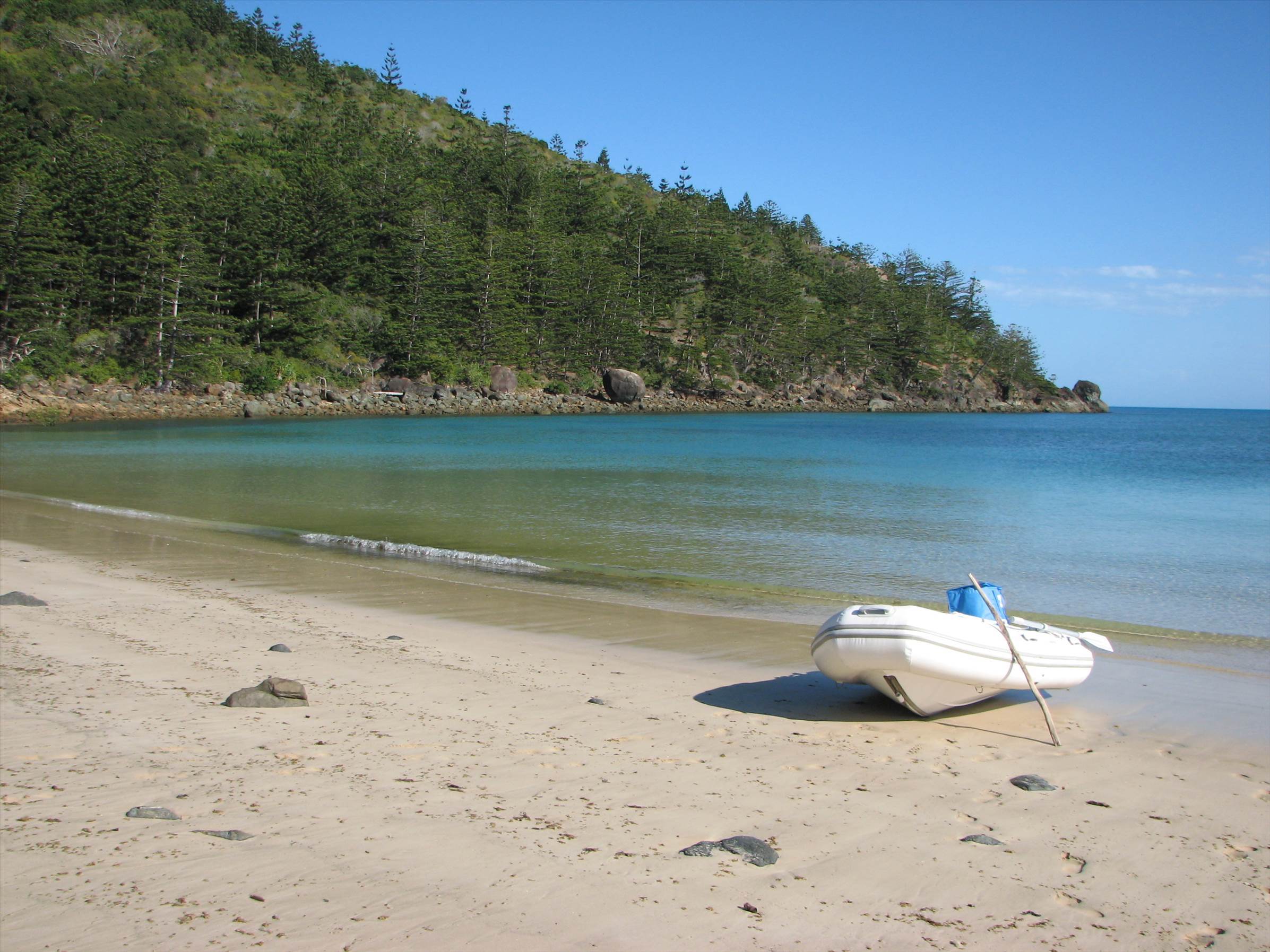 Dingy Bay Brampton Island