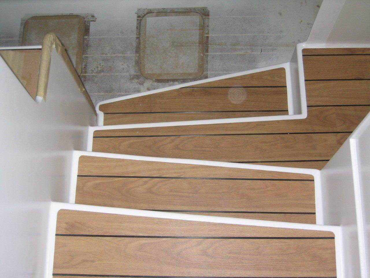 Vinyl strip flooring