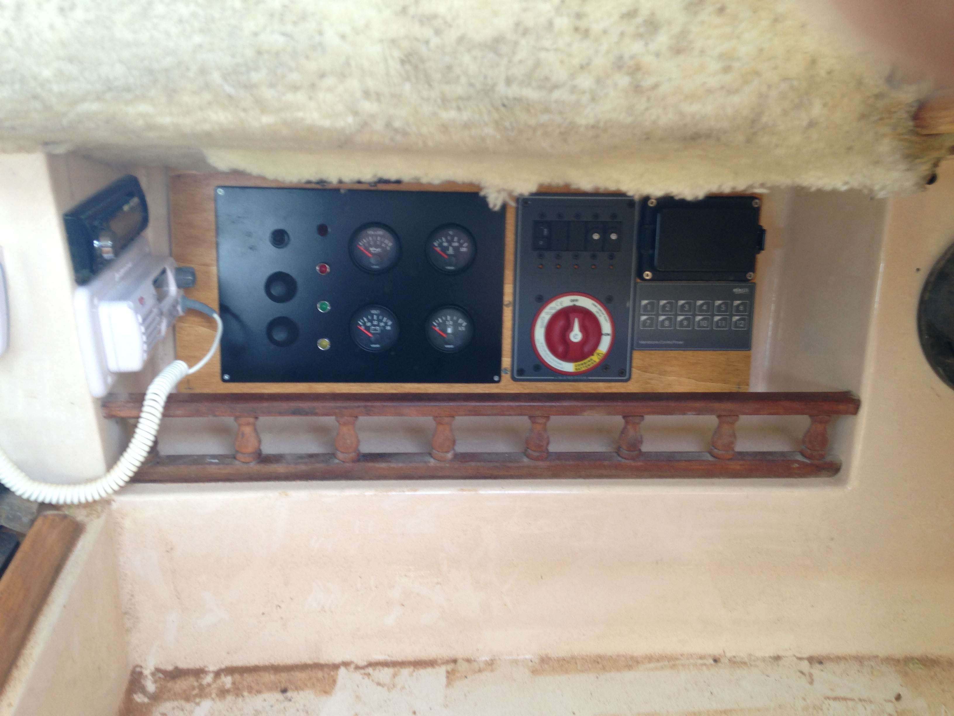 fitted isolator panel 001