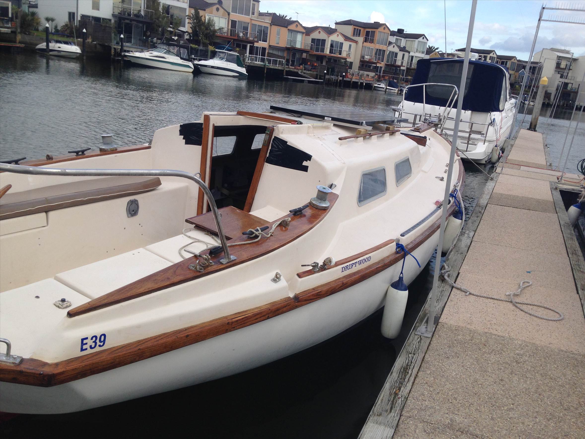 sanding and oiling the brite work 002