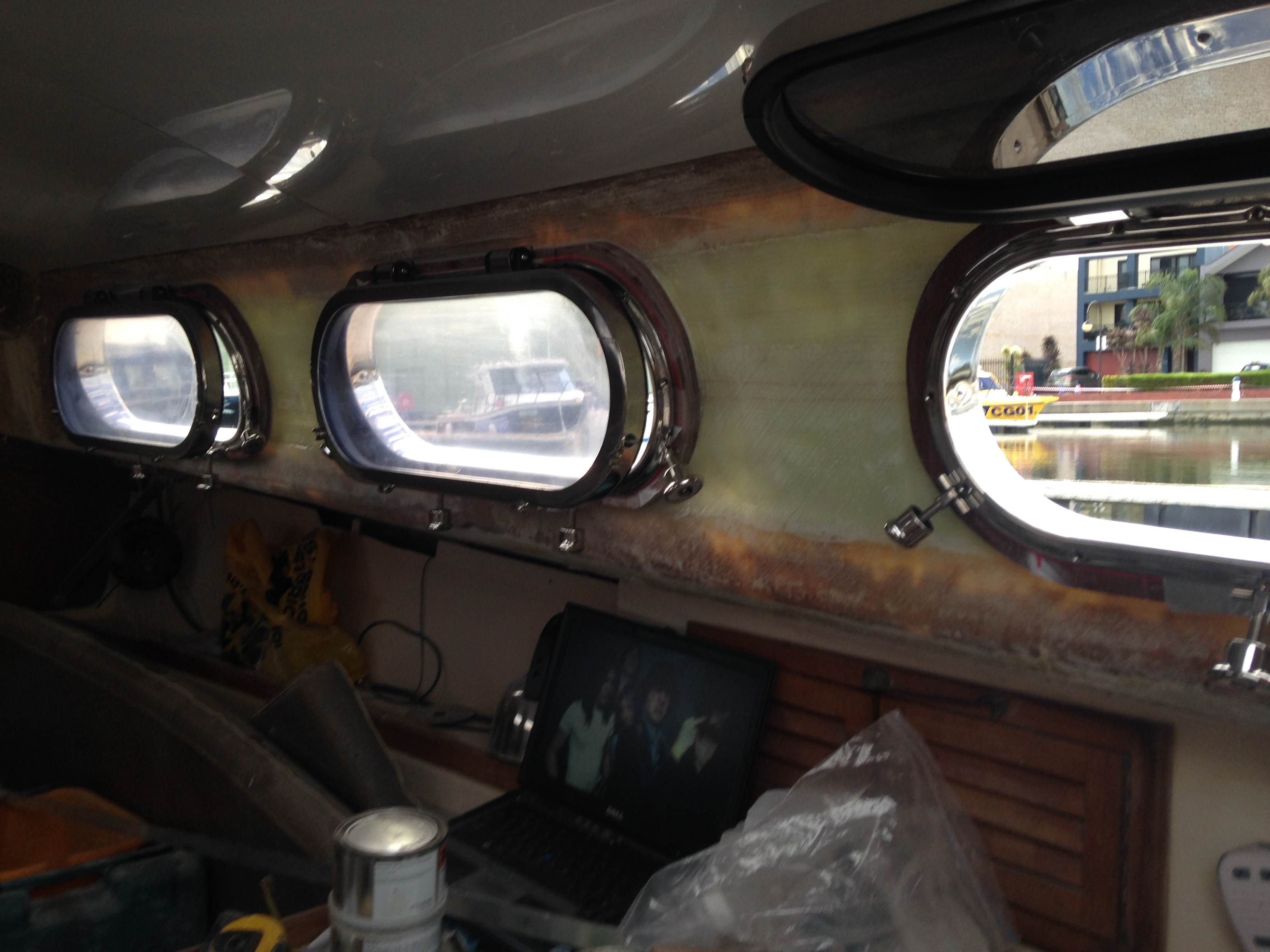 starboard side port lights 001